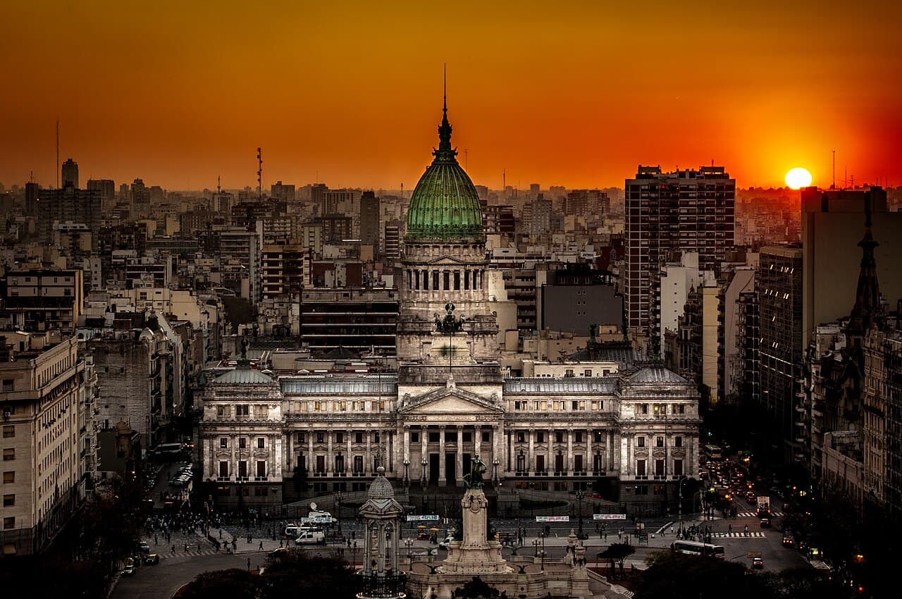 fachada del Congreso de la Nación en Buenos Aires